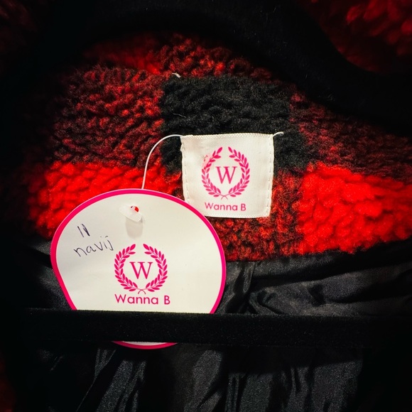 NWT RED AND BLACK Jacket - Picture 6 of 6